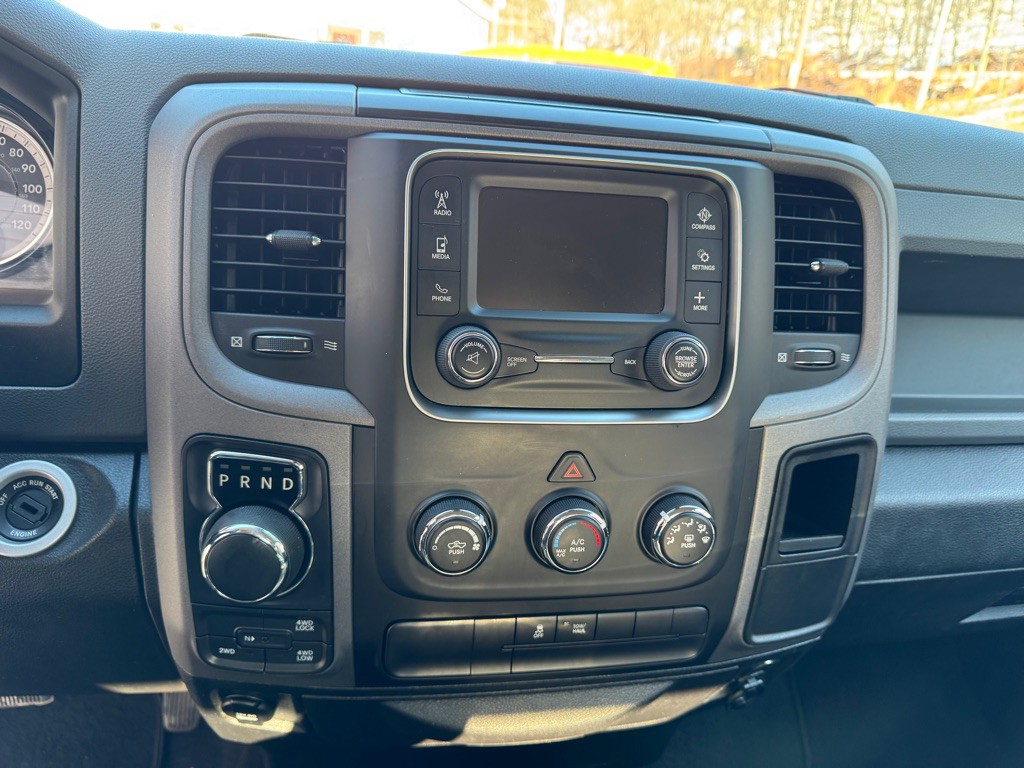 2018 RAM 1500 Image 15