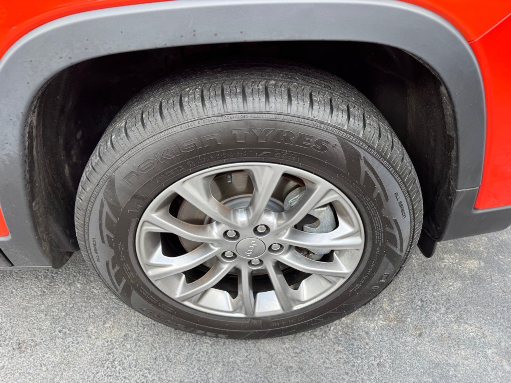 2021 Jeep Cherokee Image 9