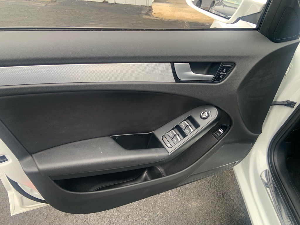 2013 Audi A4 Image 9