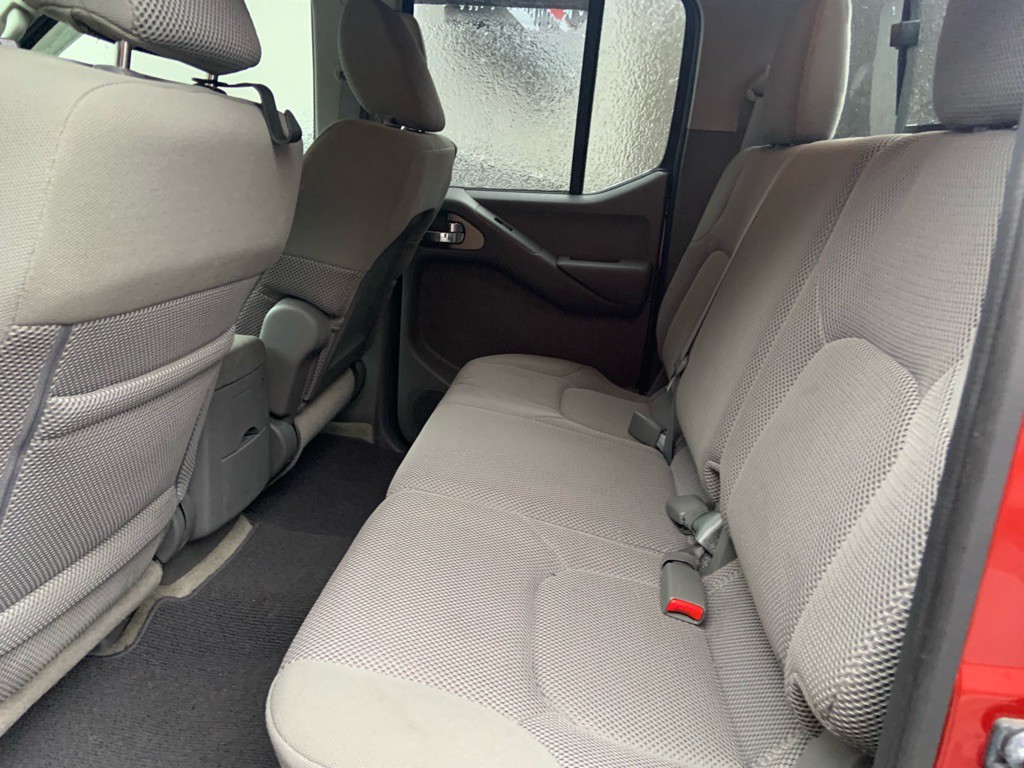 2014 Nissan Frontier Image 7