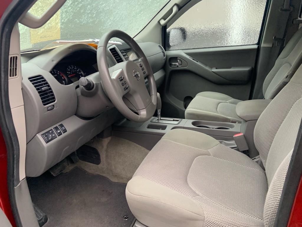 2014 Nissan Frontier Image 9