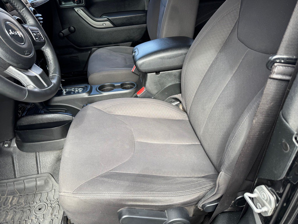 2017 Jeep Wrangler Image 13