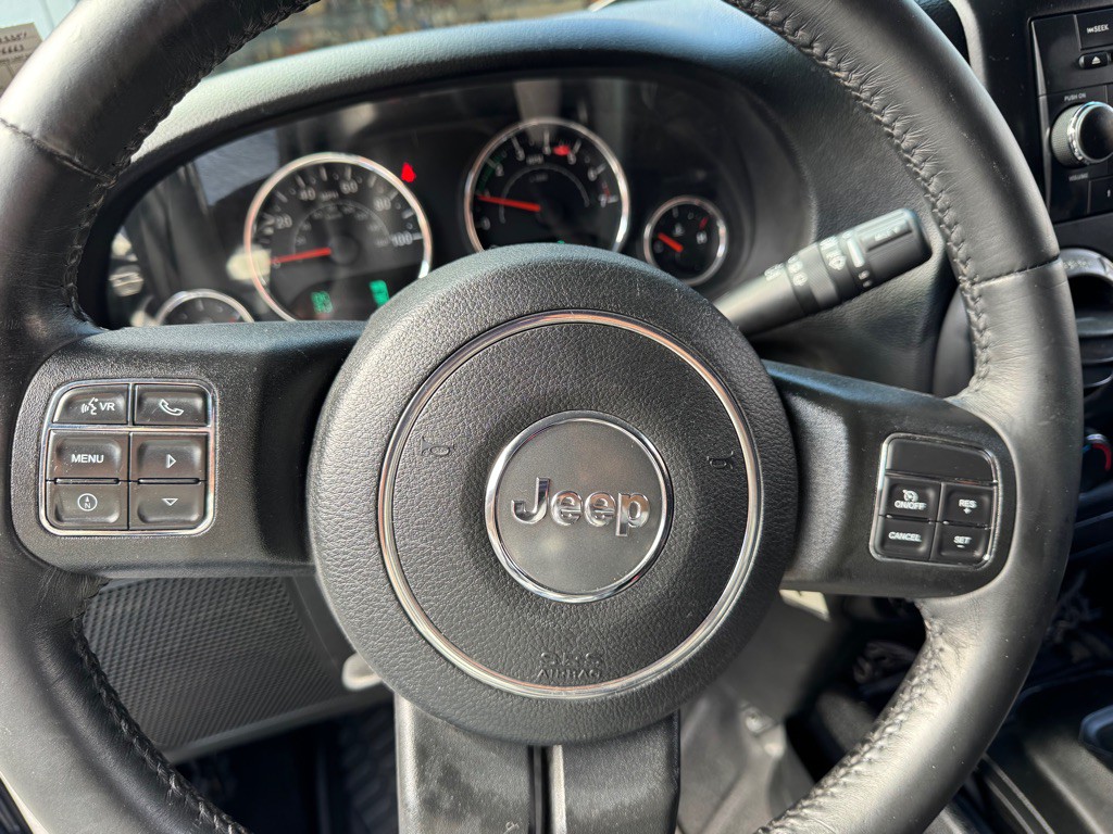 2017 Jeep Wrangler Image 14