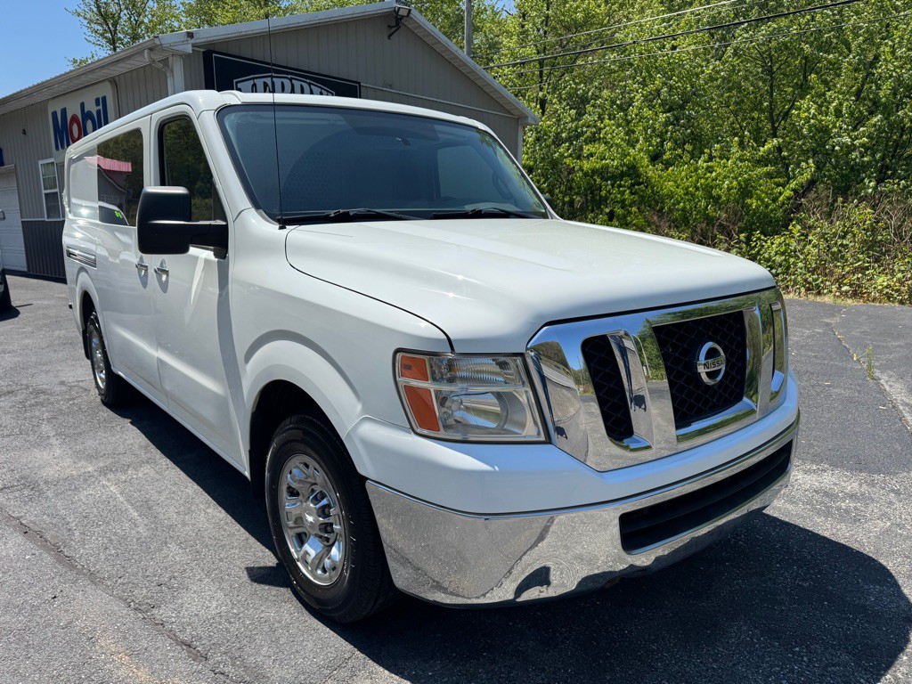 2015 Nissan NV Image 5