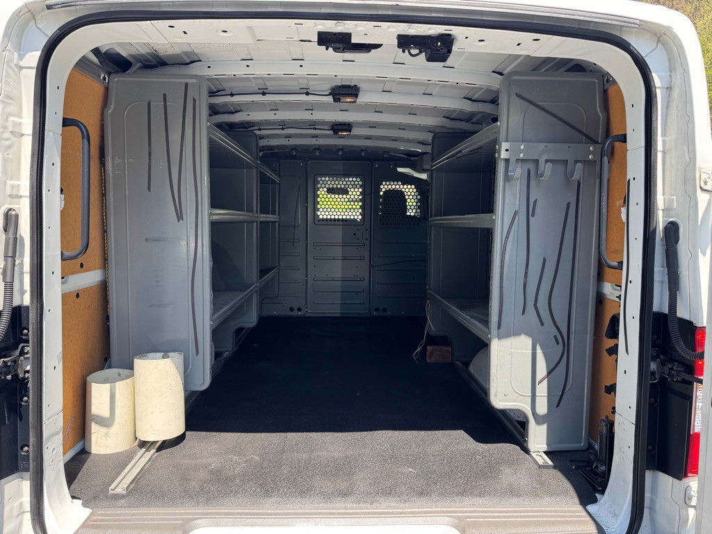 2015 Nissan NV Image 12
