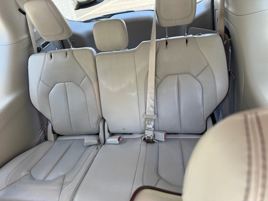 2017 Chrysler Pacifica Image 14