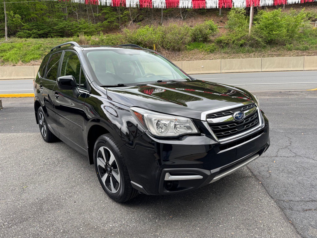 2017 Subaru Forester Image 4