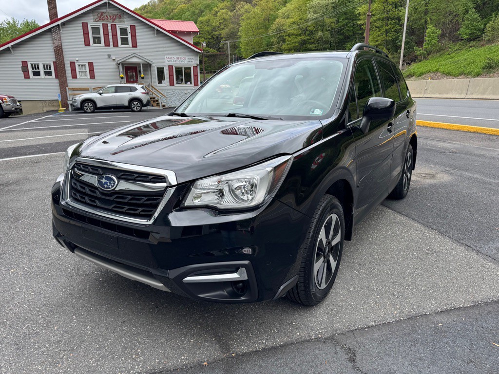 2017 Subaru Forester Image 6