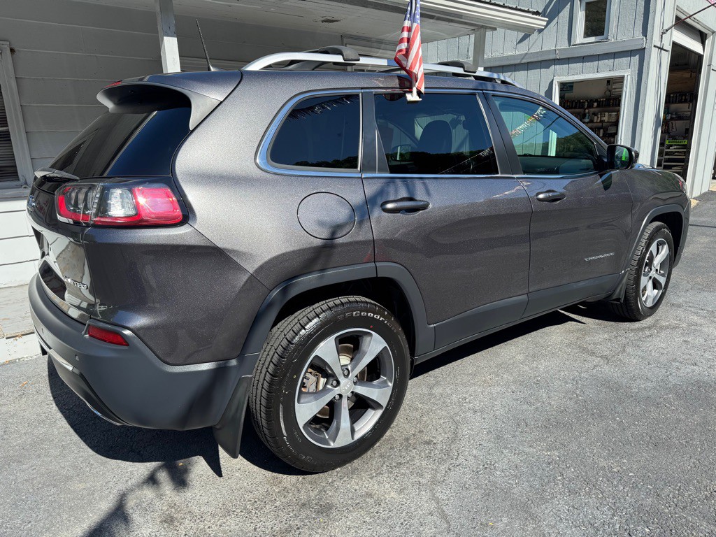 2019 Jeep Cherokee Image 4