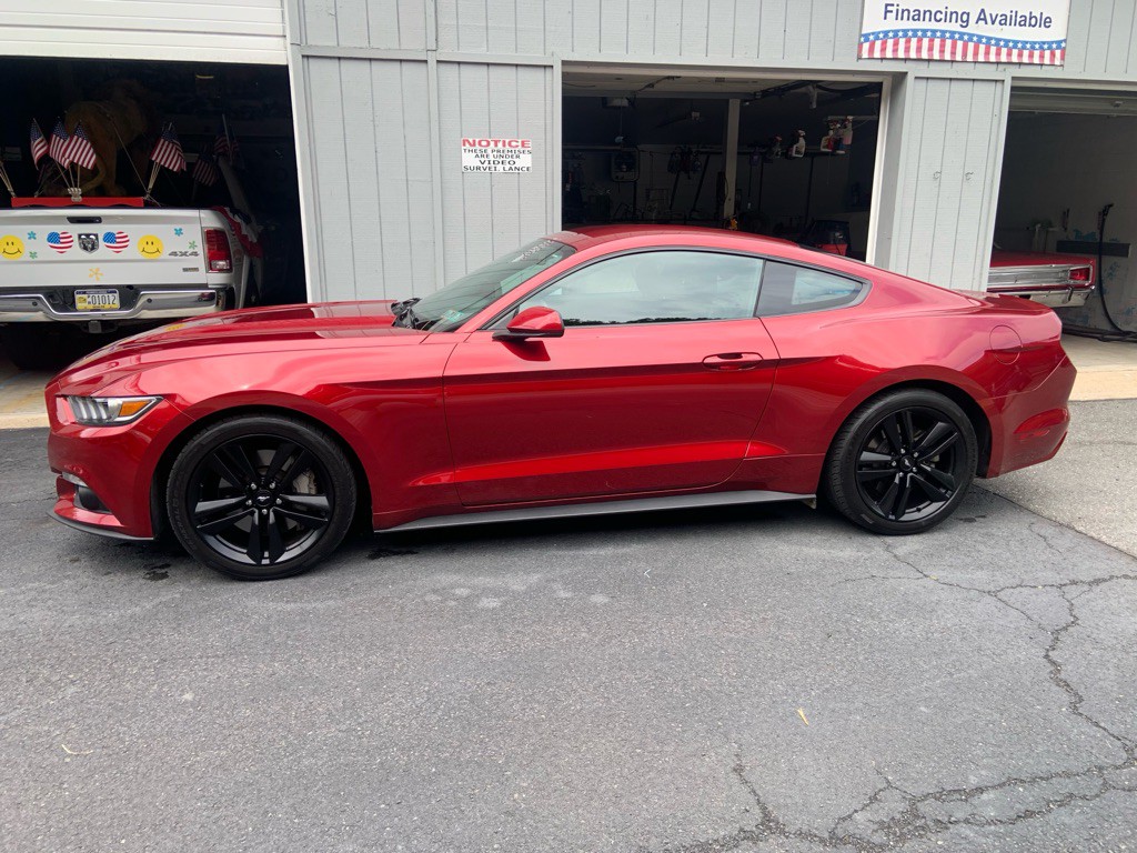 2016 Ford Mustang Image 2