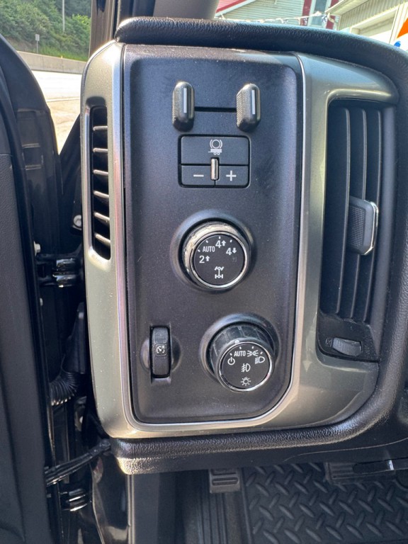 2016 Chevrolet Silverado 1500 Image 18
