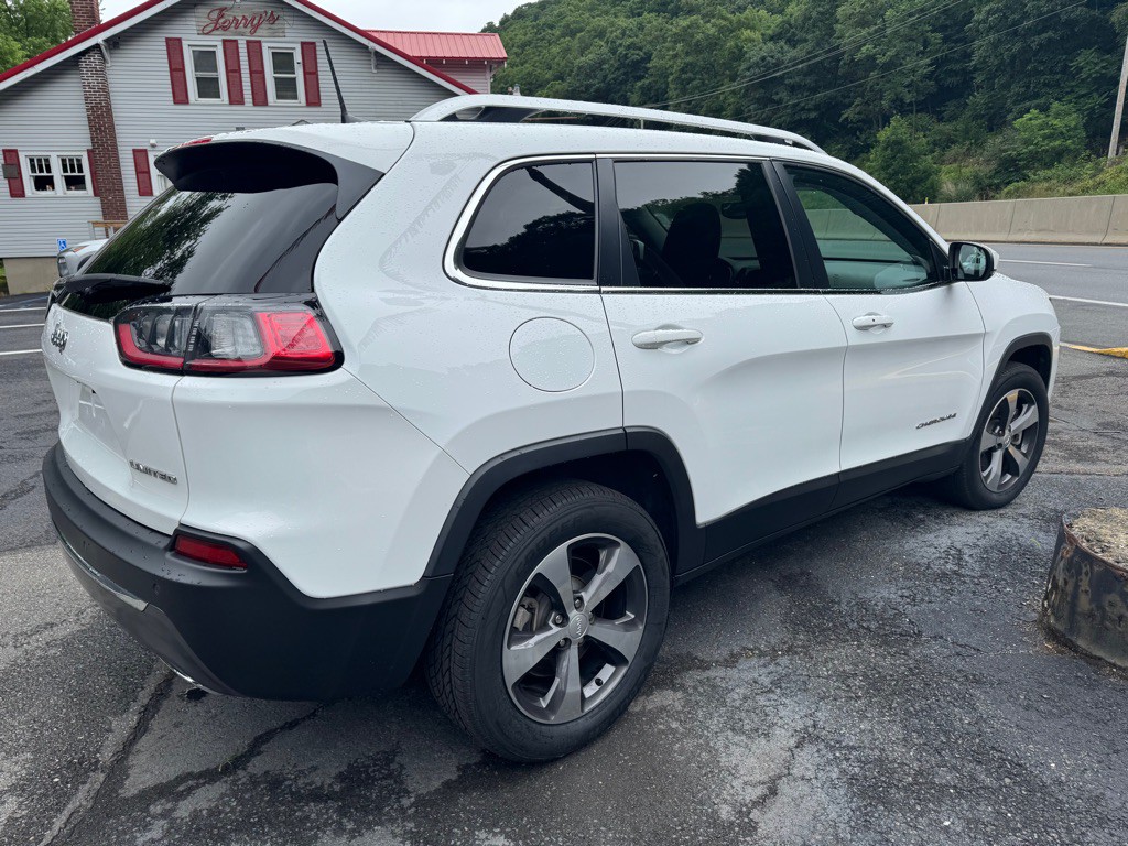 2019 Jeep Cherokee Image 5