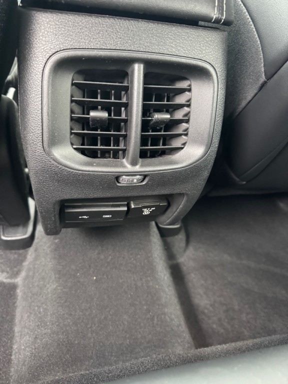 2019 Jeep Cherokee Image 10