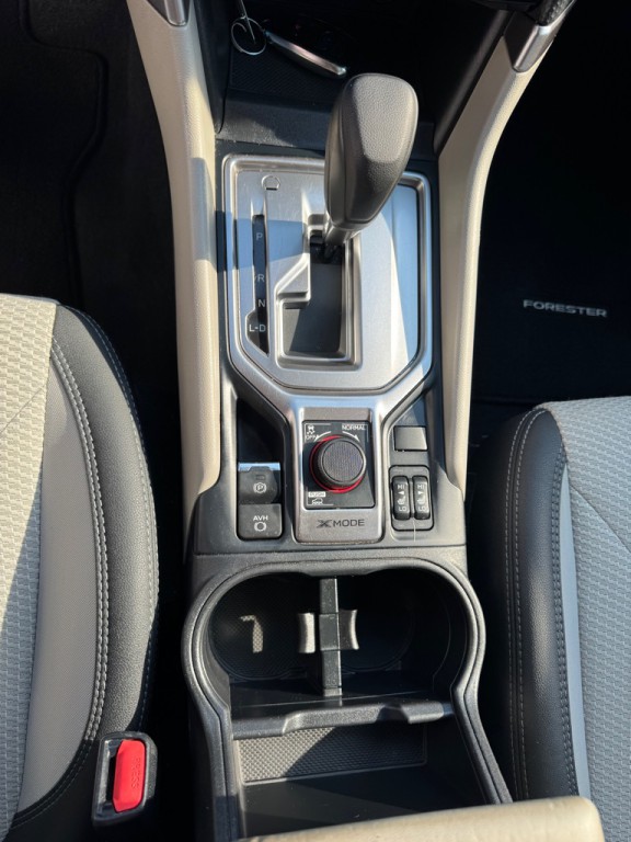2020 Subaru Forester Image 16