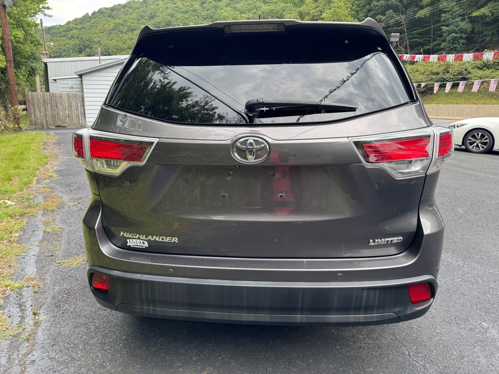 2015 Toyota Highlander Image 5