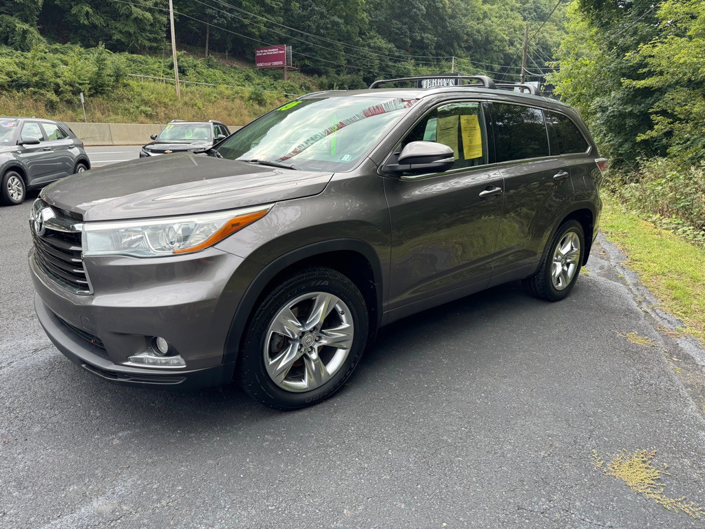 2015 Toyota Highlander Image 8