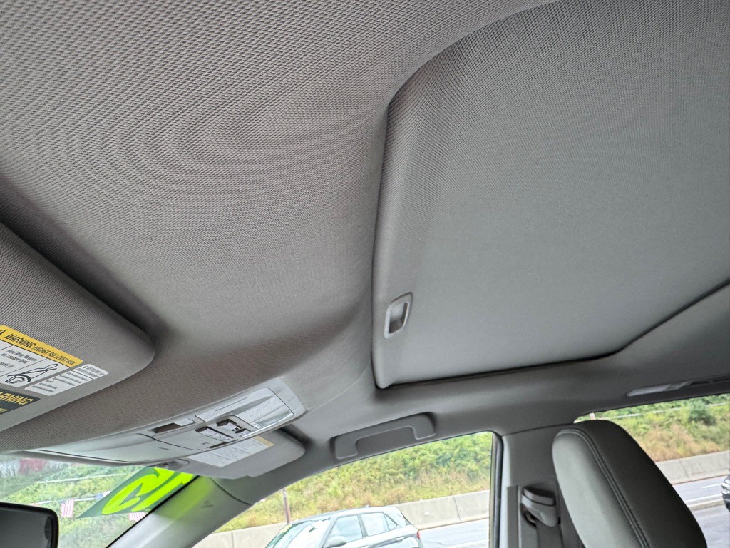 2015 Toyota Highlander Image 18