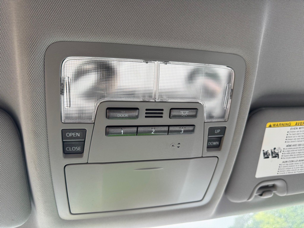 2015 Toyota Highlander Image 19
