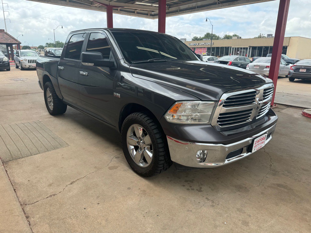 2015 RAM 1500 Image 3