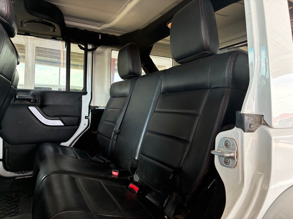 2012 Jeep Wrangler Unlimited Image 7