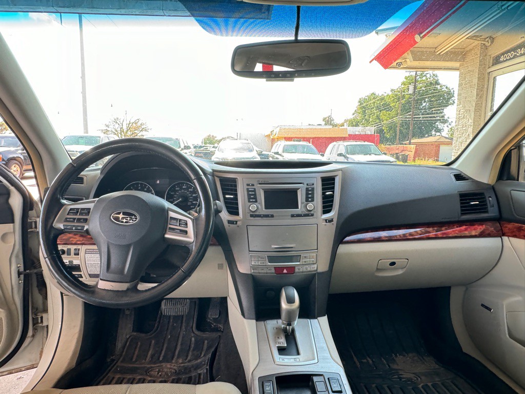2012 Subaru Outback Image 9