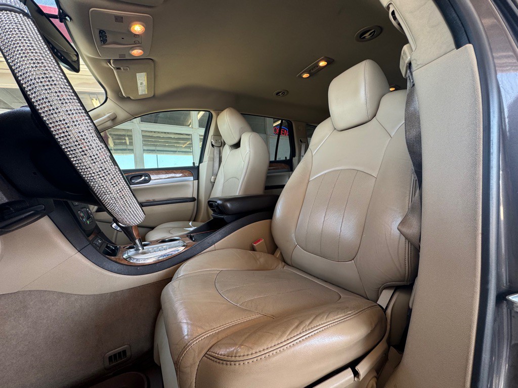 2012 Buick Enclave Image 7