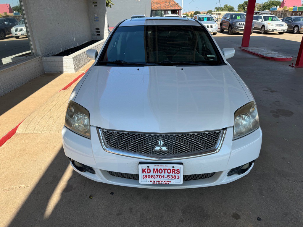 2012 Mitsubishi Galant Image 2
