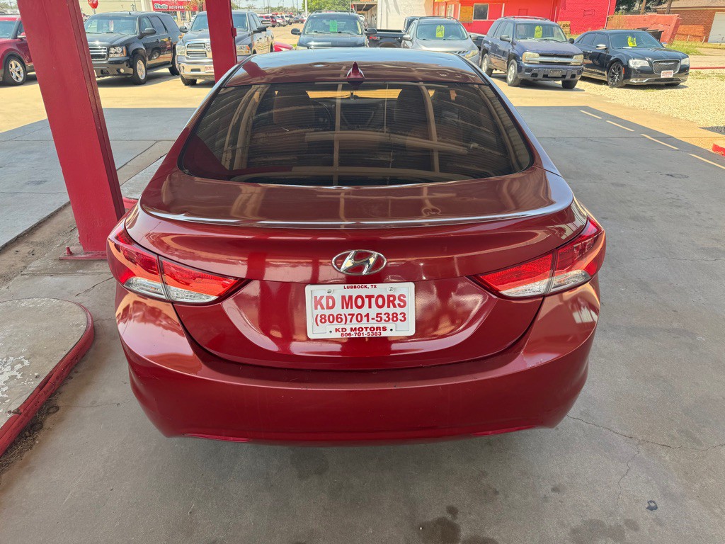 2011 Hyundai Elantra Image 5