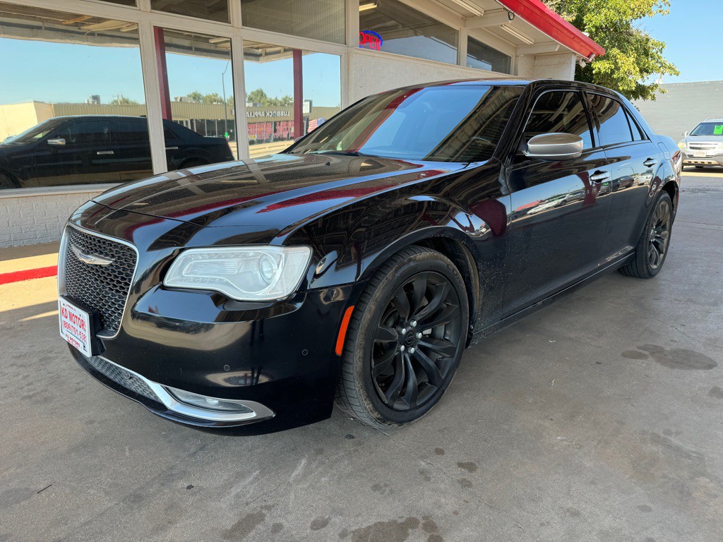 2015 Chrysler 300 Image 1