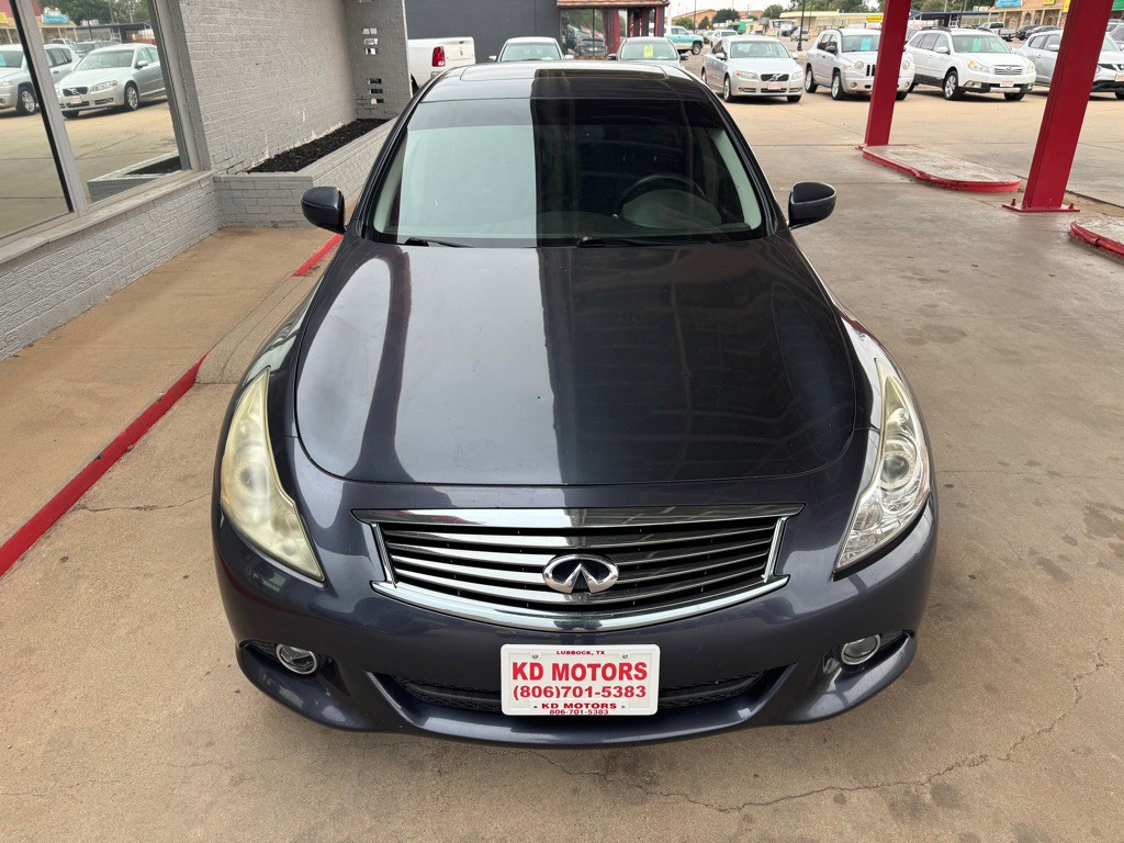 2011 INFINITI G25 Image 2