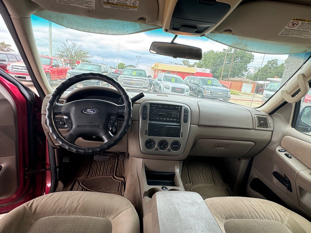 2005 Ford Explorer Image 9