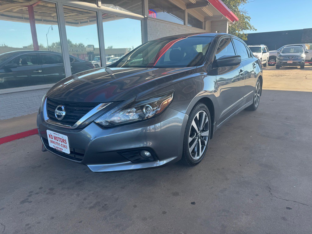 2017 Nissan Altima Image 1