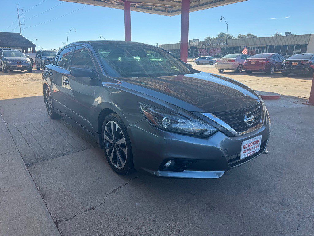 2017 Nissan Altima Image 3