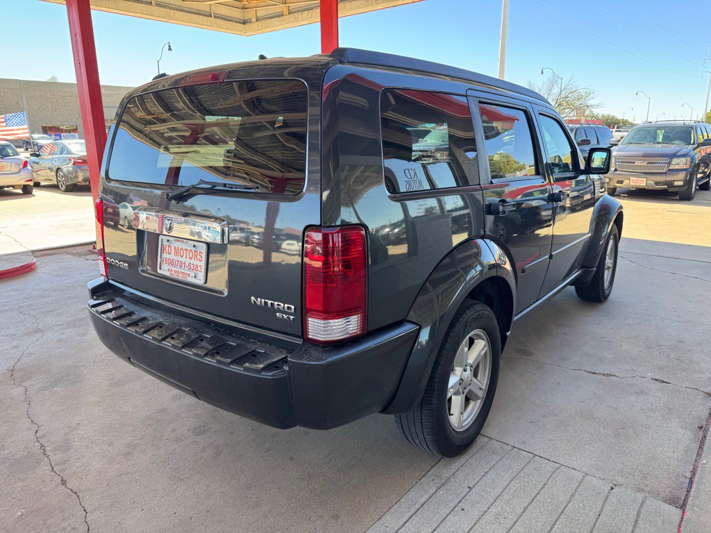 2011 Dodge Nitro Image 4