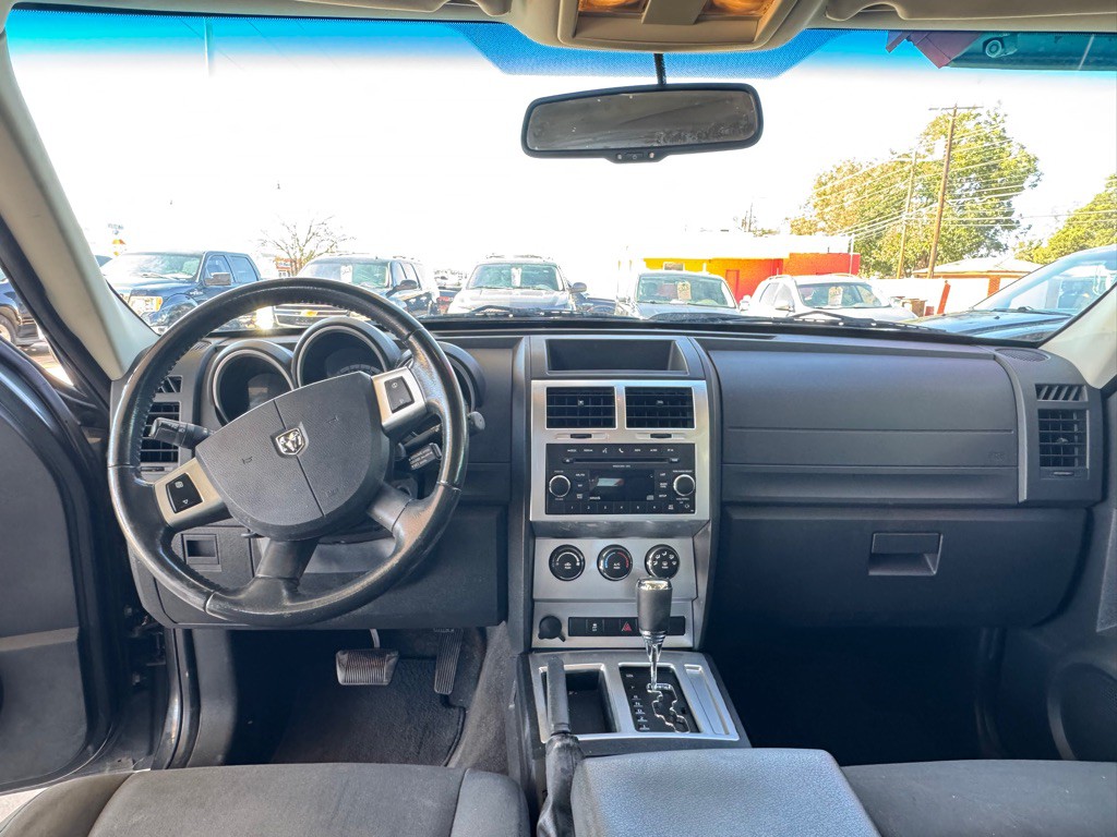 2011 Dodge Nitro Image 9