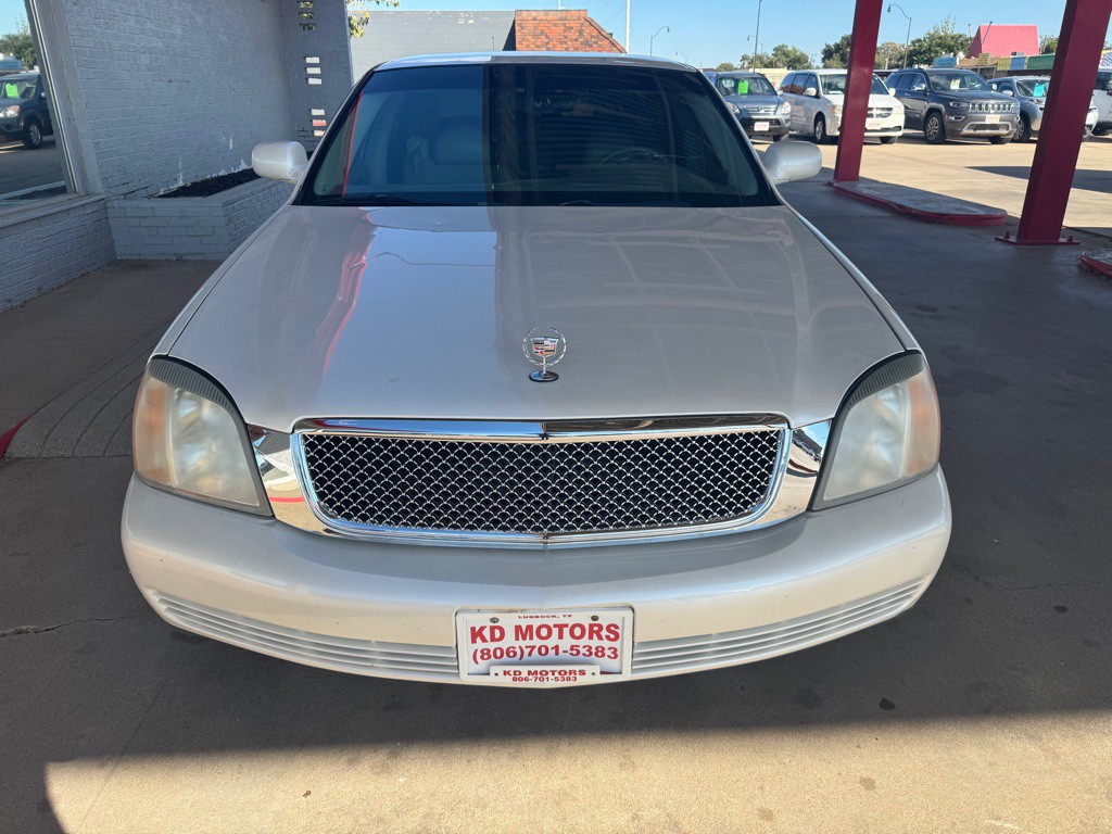 2002 Cadillac DeVille Image 2