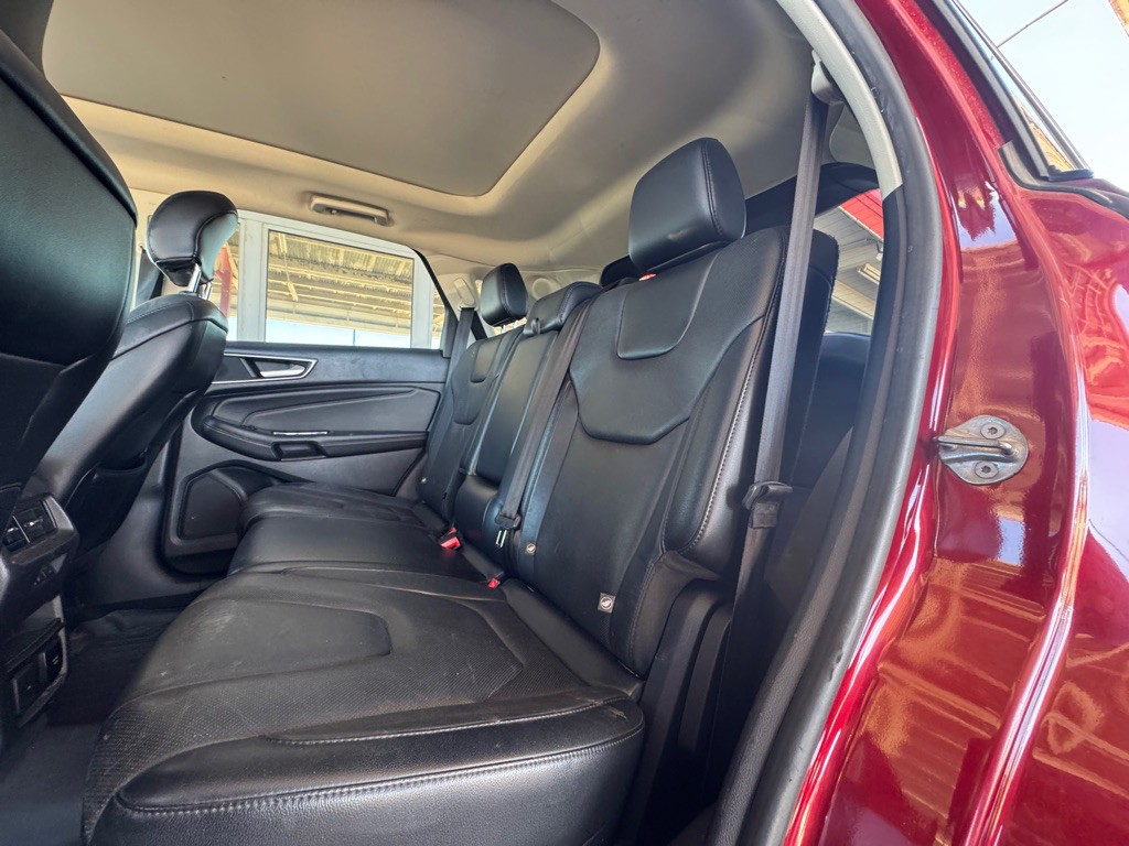 2015 Ford Edge Image 8