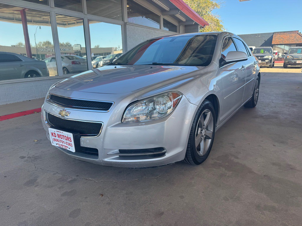 2011 Chevrolet Malibu Image 1