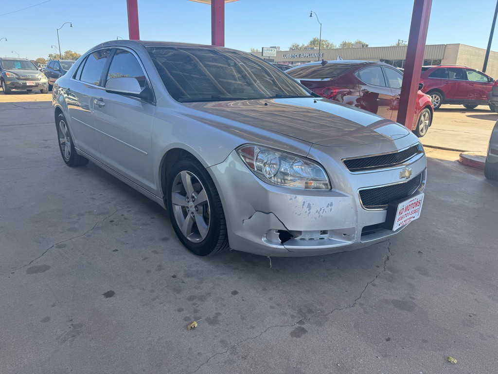2011 Chevrolet Malibu Image 3