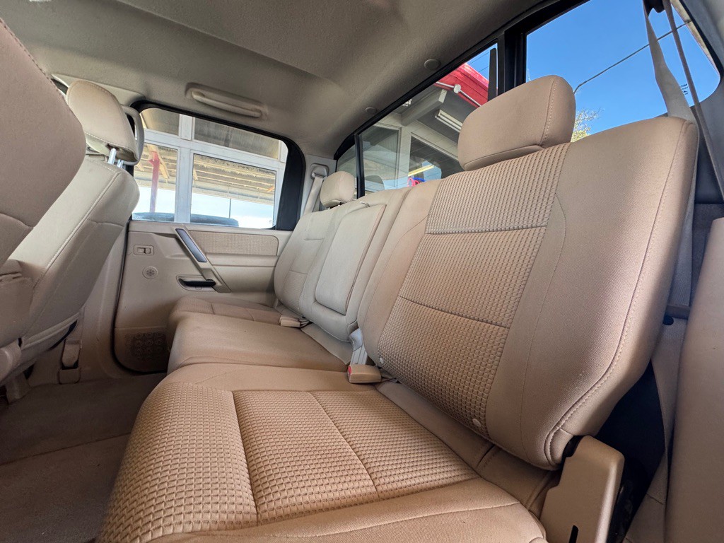 2009 Nissan Titan Image 7