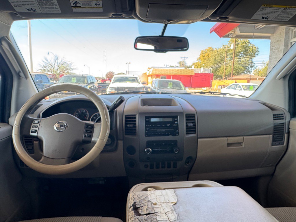 2009 Nissan Titan Image 8