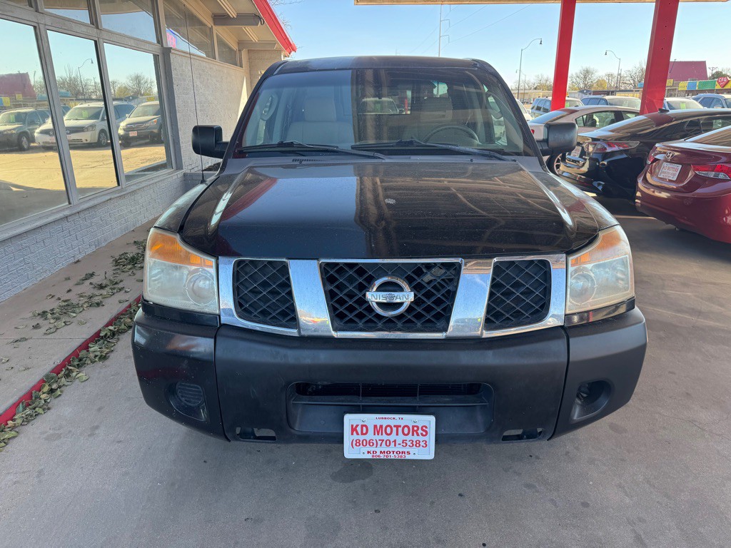 2009 Nissan Titan Image 2