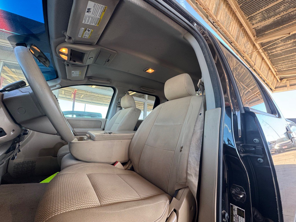 2009 Nissan Titan Image 7