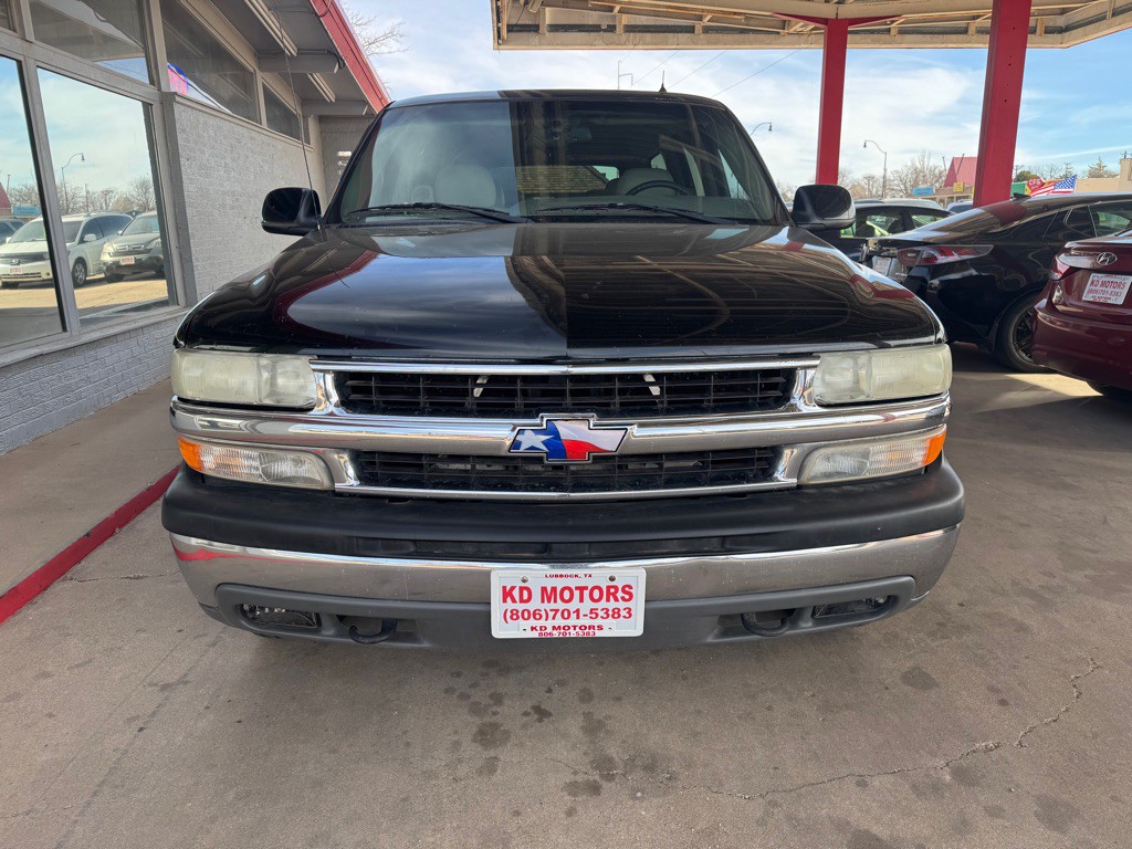 2002 Chevrolet Suburban Image 2