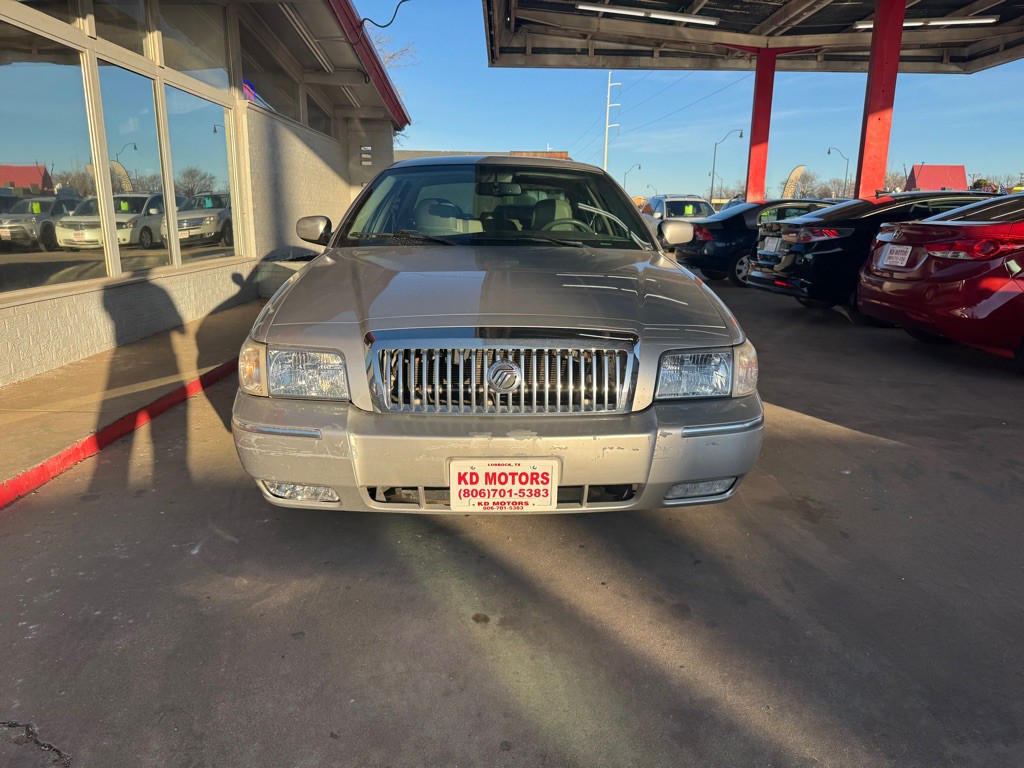 2007 Mercury Grand Marquis Image 2