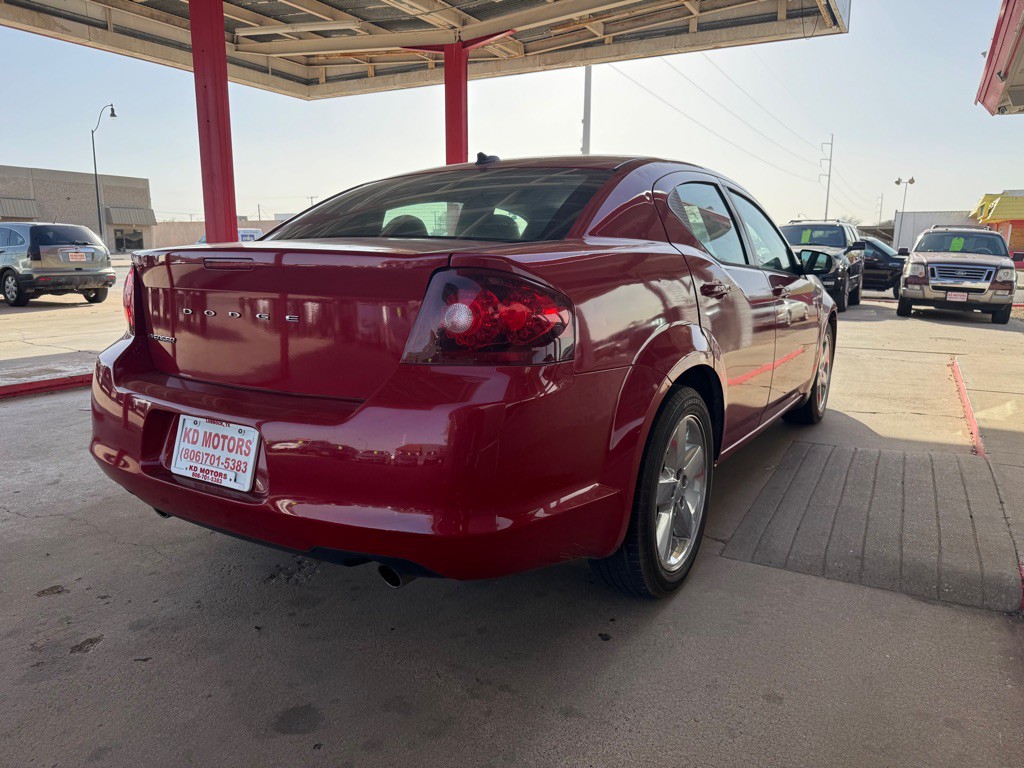 2013 Dodge Avenger Image 4