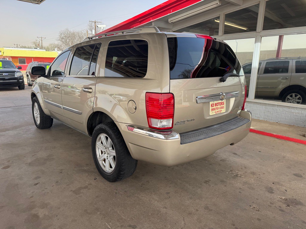 2008 Chrysler Aspen Image 6