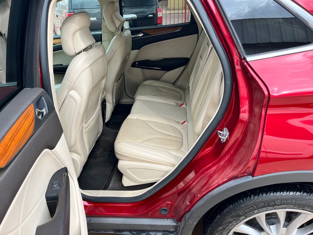 2015 Lincoln MKC Image 13
