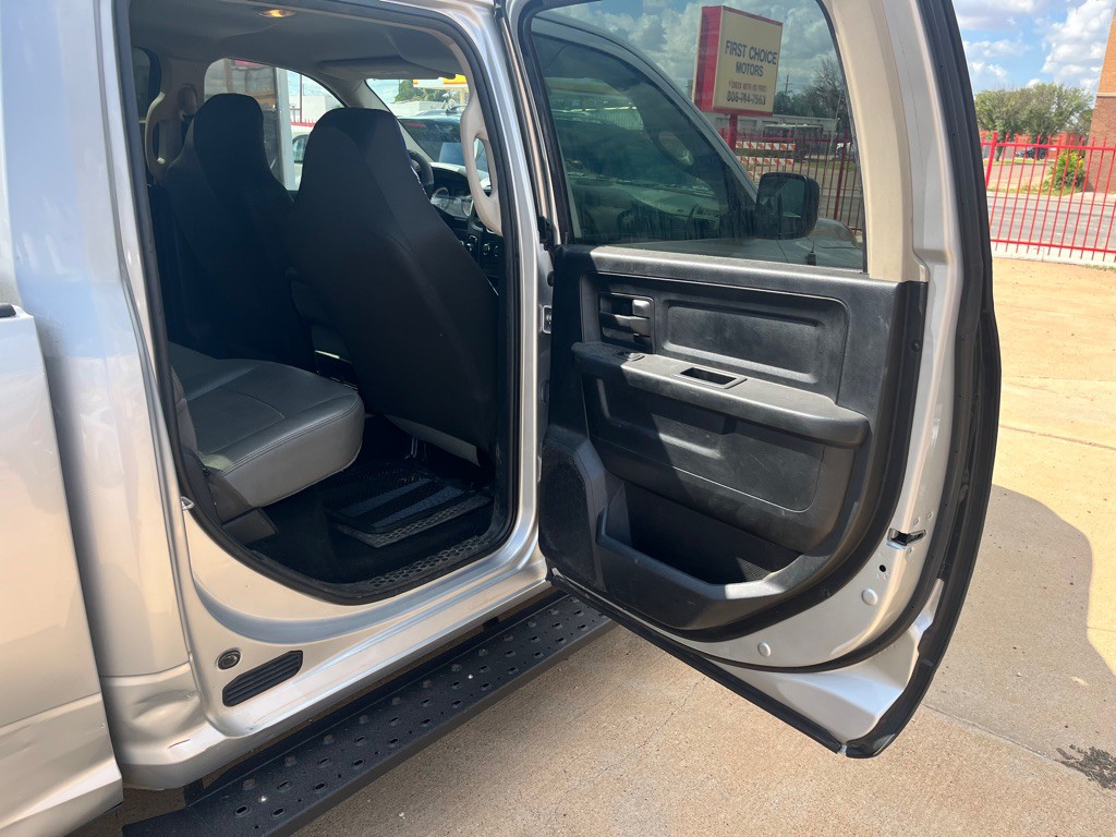 2017 RAM 1500 Image 12