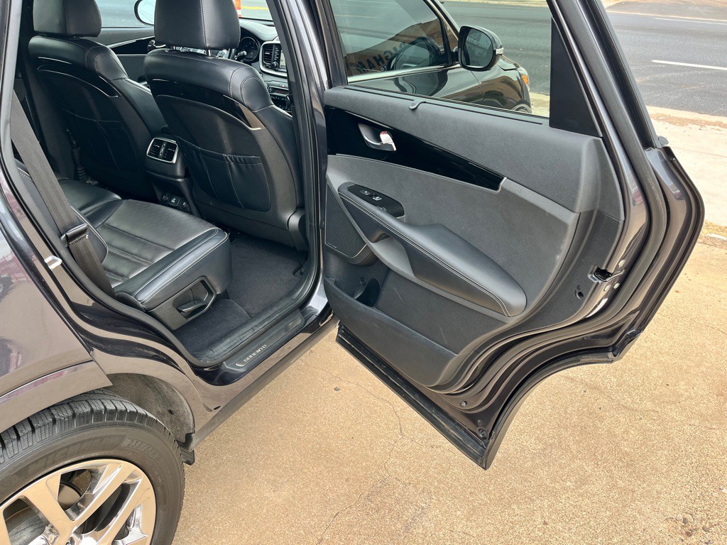 2019 Kia Sorento Image 16